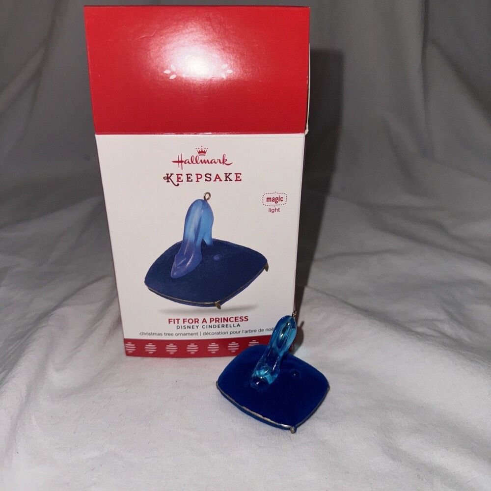 Hallmark Keepsake Ornament Disney Cinderellas Lighted Slipper Fit For A Princess